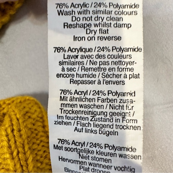 Boohoo (M) Chunky Cropped Sweater Lgr Neck Fall Golden Yellow Size Small - Picture 16 of 16
